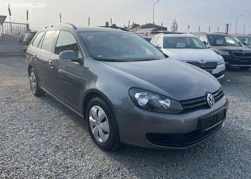 Volkswagen Golf 1.2 TSI KOMBI benzín manuální